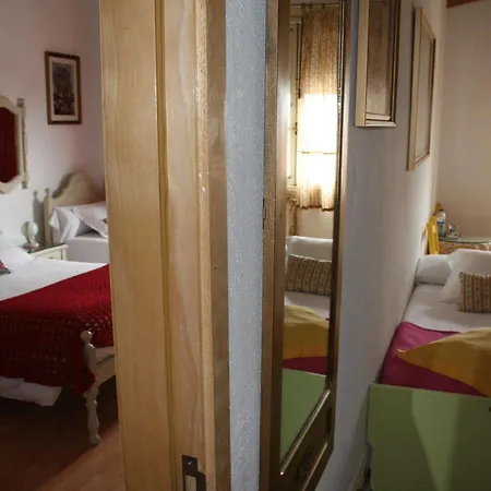 Alvares Cabral Hotel Porto